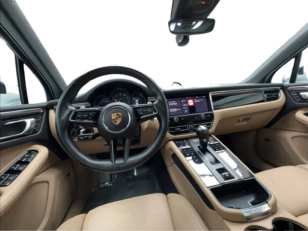 Porsche Macan photo 37