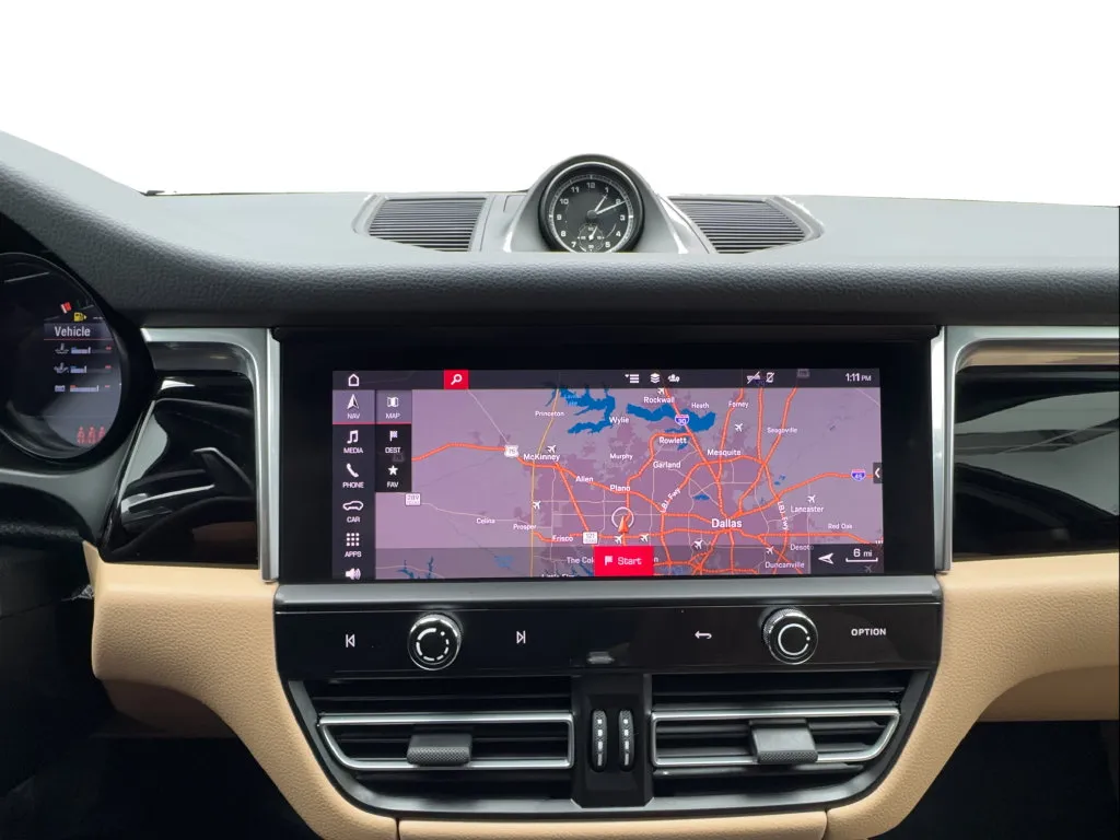 Porsche Macan photo 52