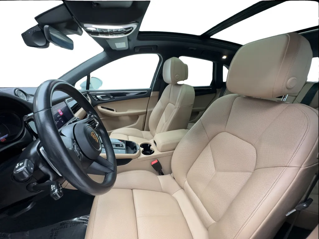 Porsche Macan photo 21