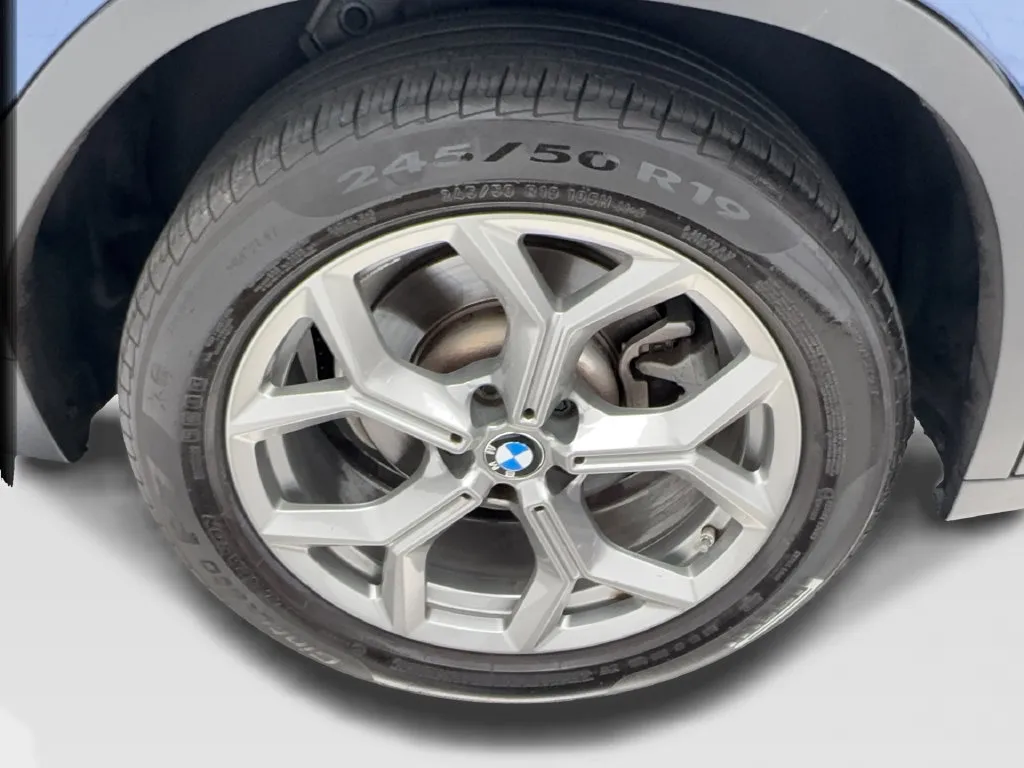 BMW X3 photo 18