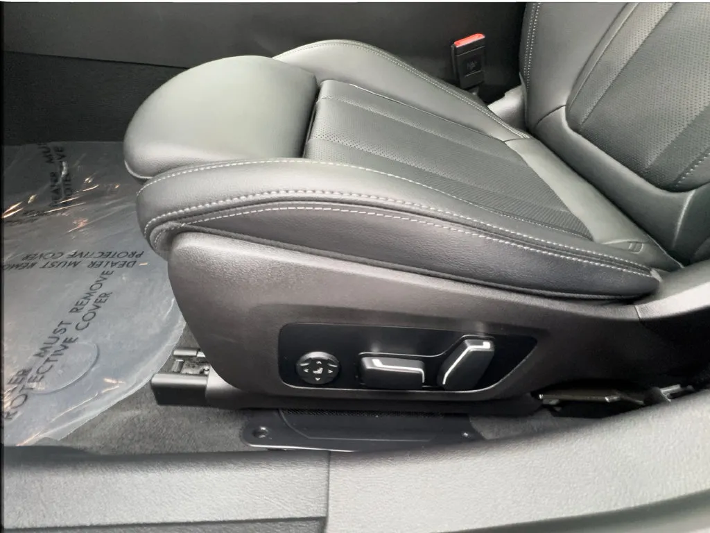 BMW 3 Series photo 22