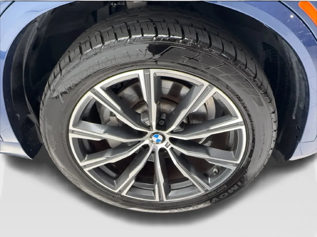 BMW X5 photo 16