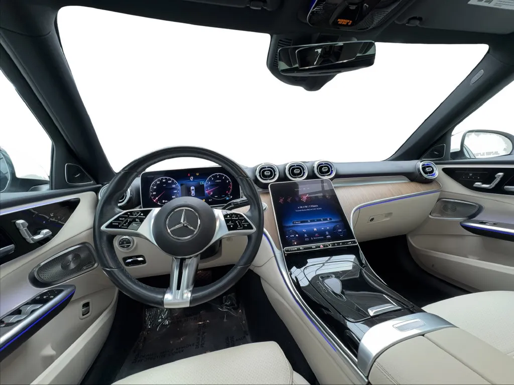 Mercedes-Benz C-Class photo 35