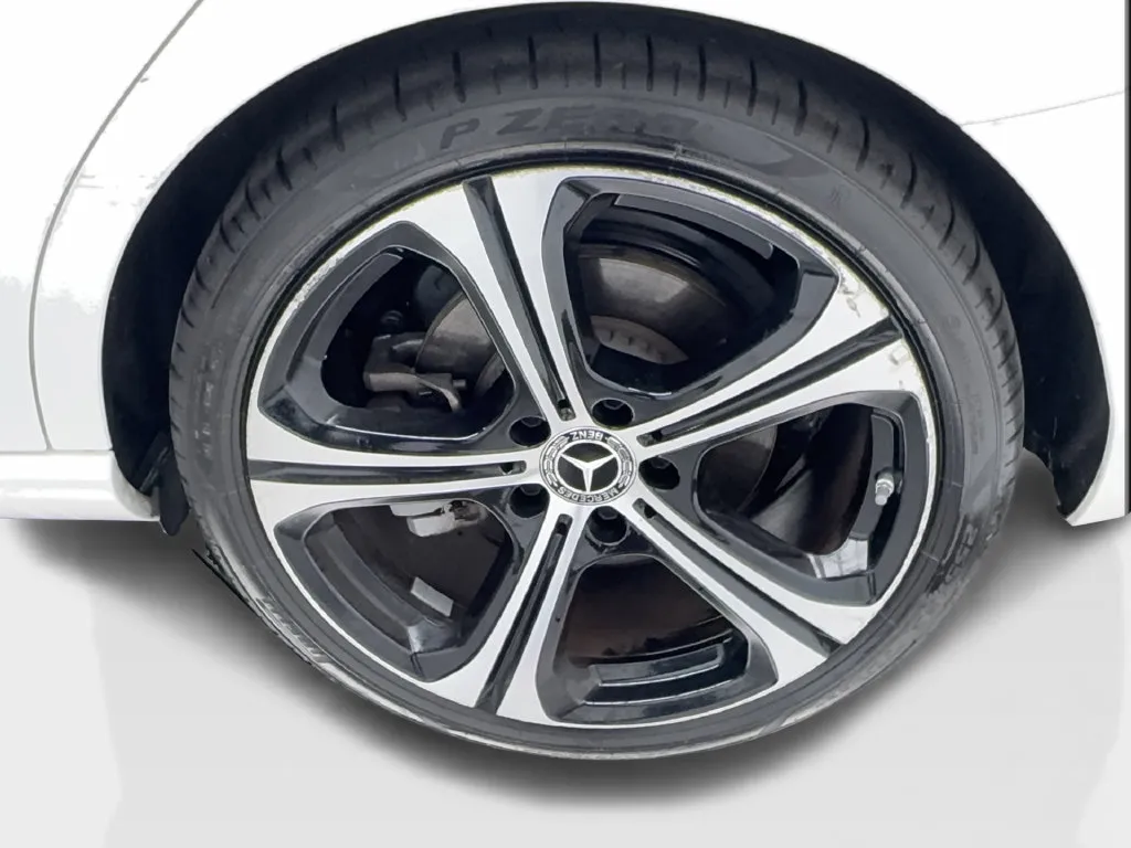 Mercedes-Benz C-Class photo 14