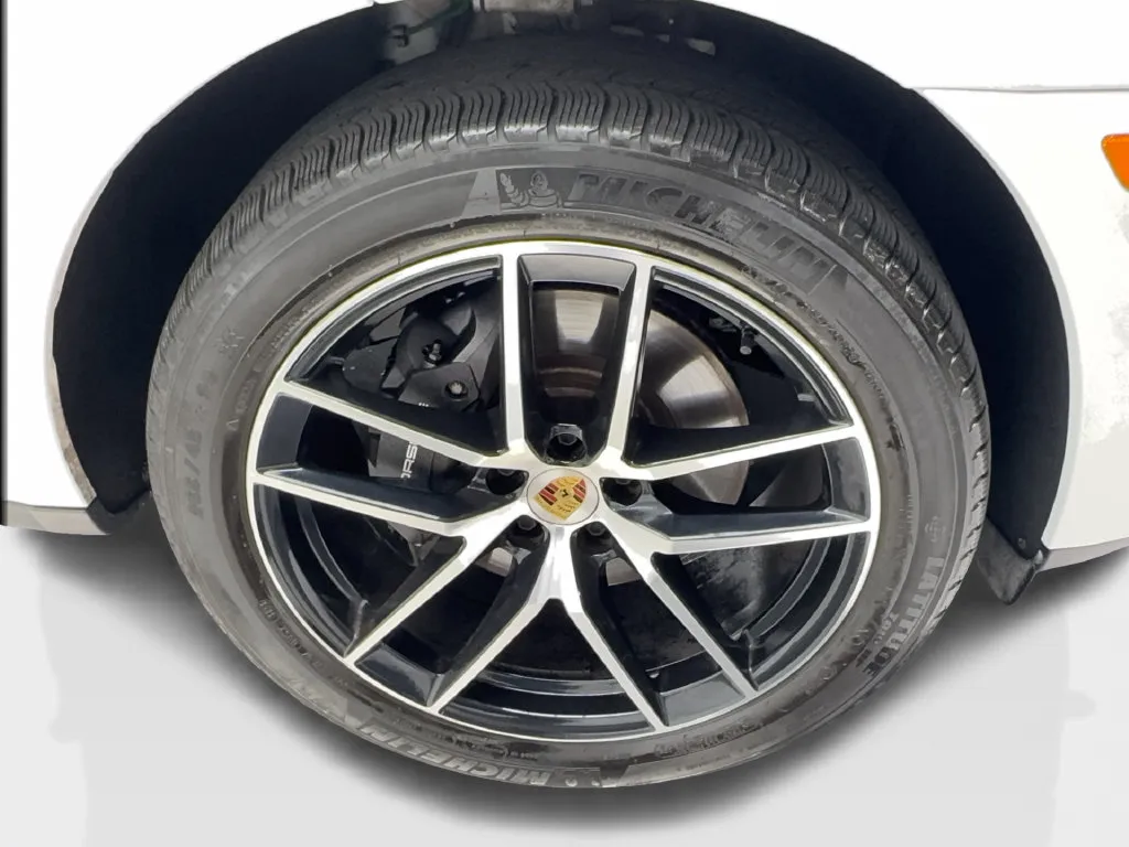 Porsche Macan photo 16
