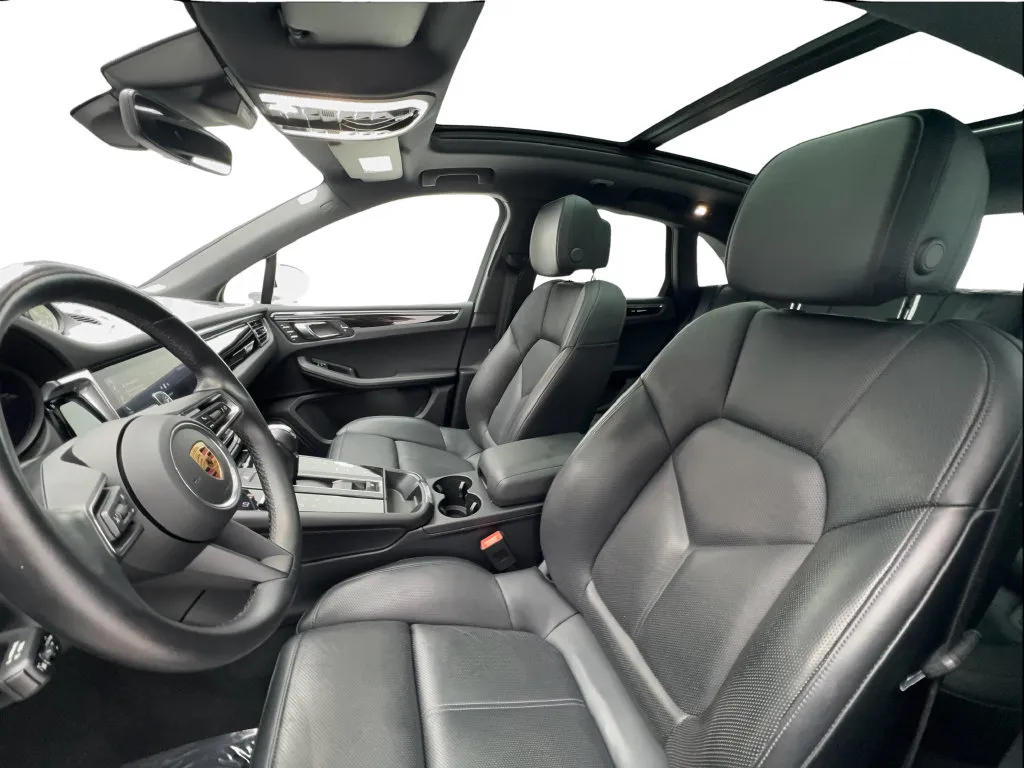 Porsche Macan photo 21