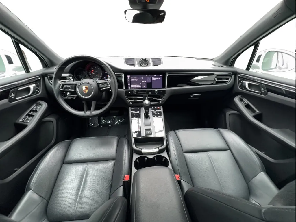 Porsche Macan photo 41