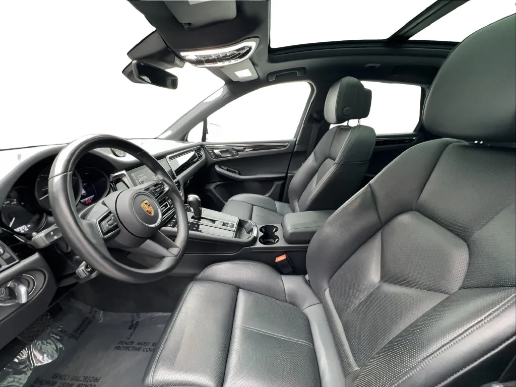 Porsche Macan photo 22