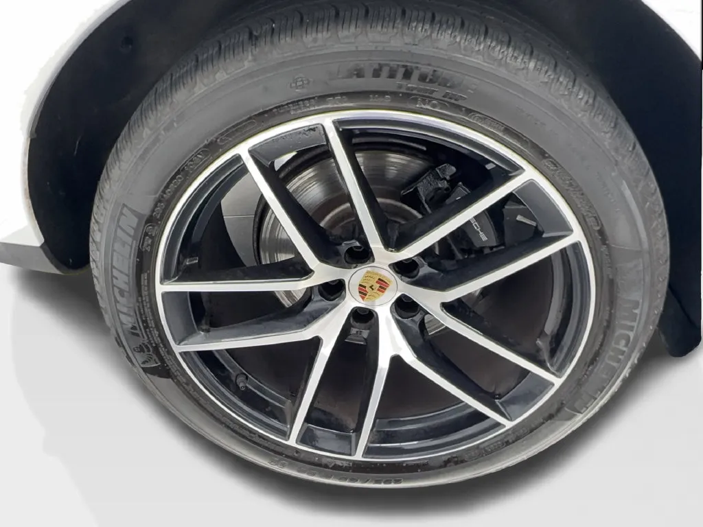 Porsche Macan photo 18