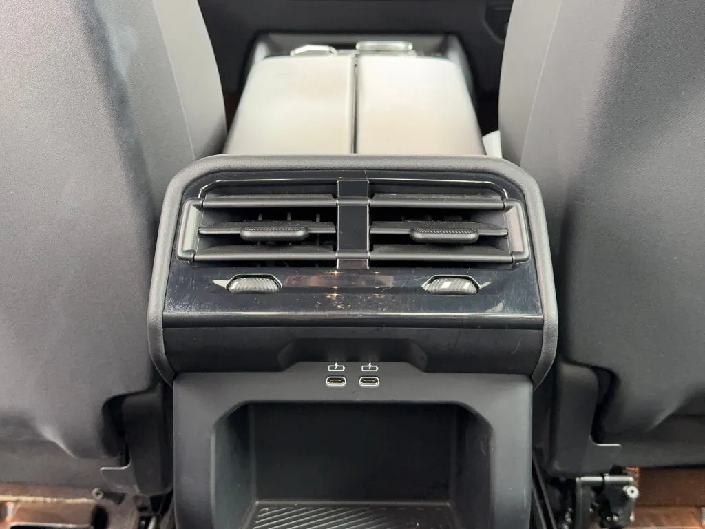 BMW 5 Series photo 25