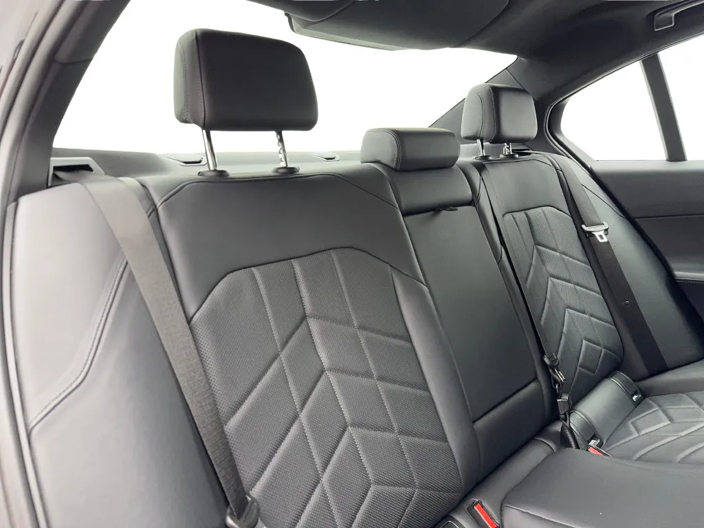 BMW 5 Series photo 45