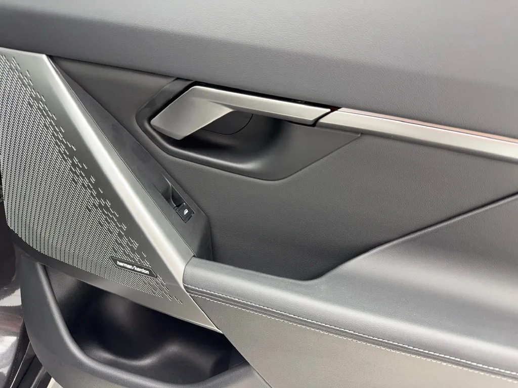 BMW 5 Series photo 48