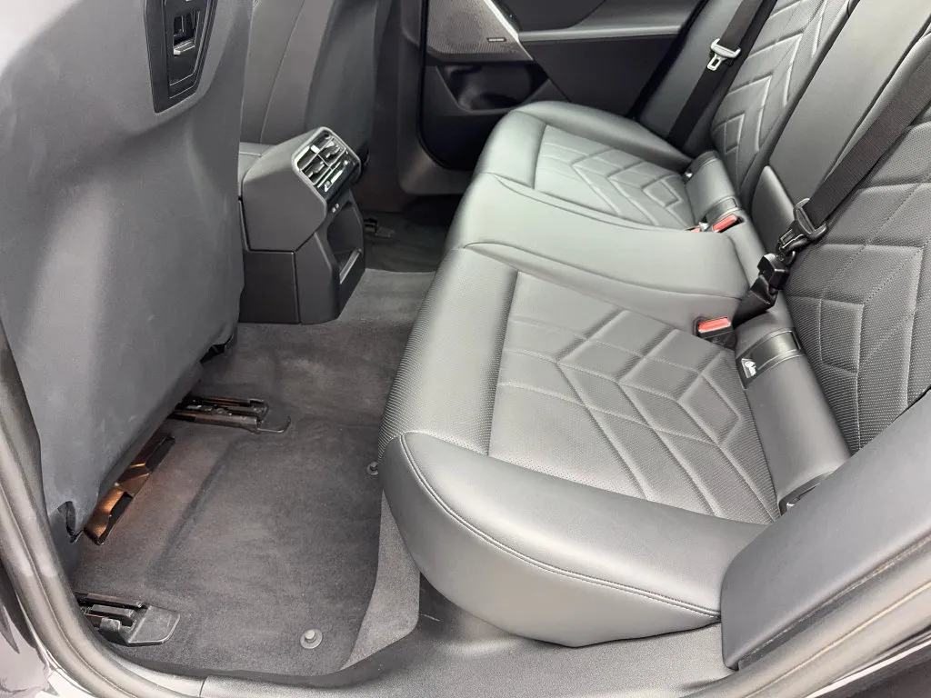 BMW 5 Series photo 43