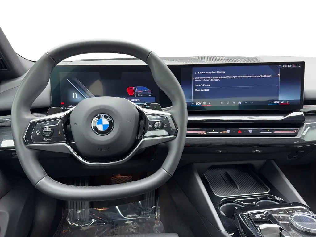 BMW 5 Series photo 20
