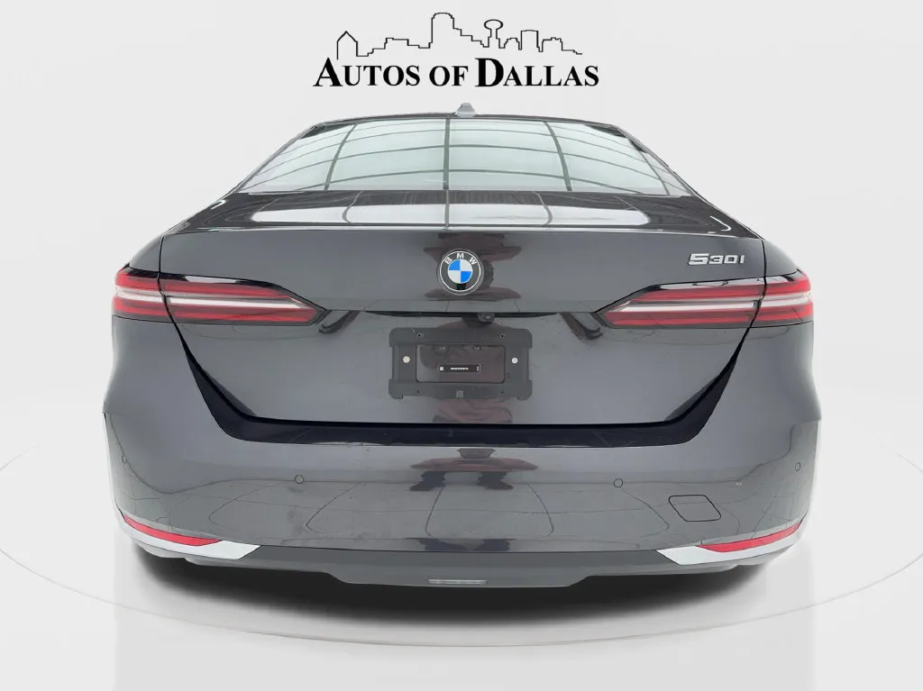 BMW 5 Series photo 12