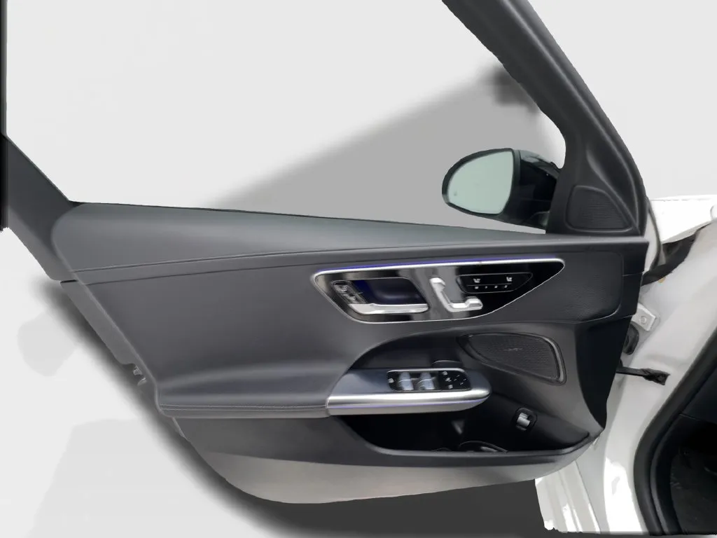 Mercedes-Benz C-Class photo 23