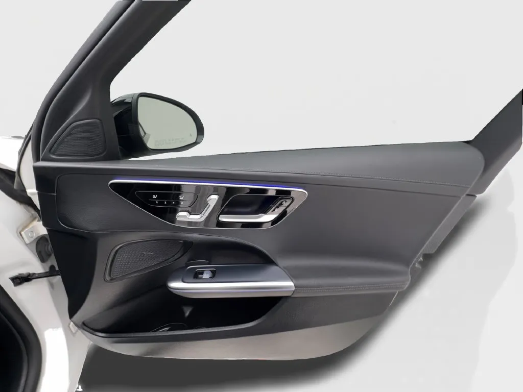 Mercedes-Benz C-Class photo 34