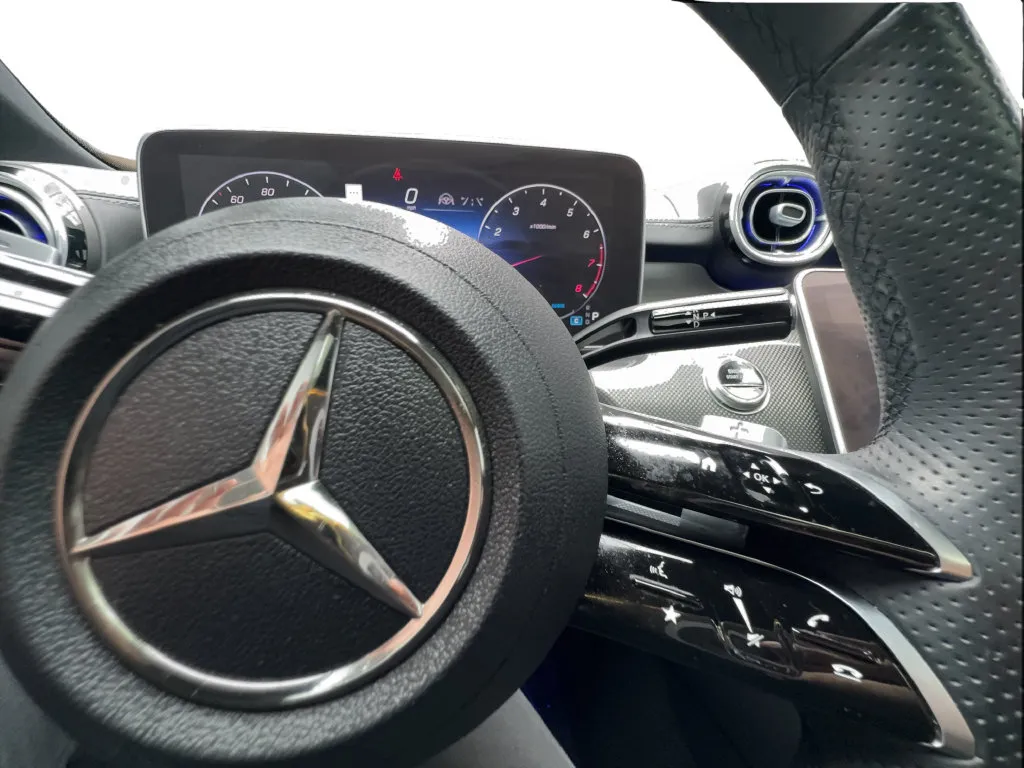 Mercedes-Benz C-Class photo 42