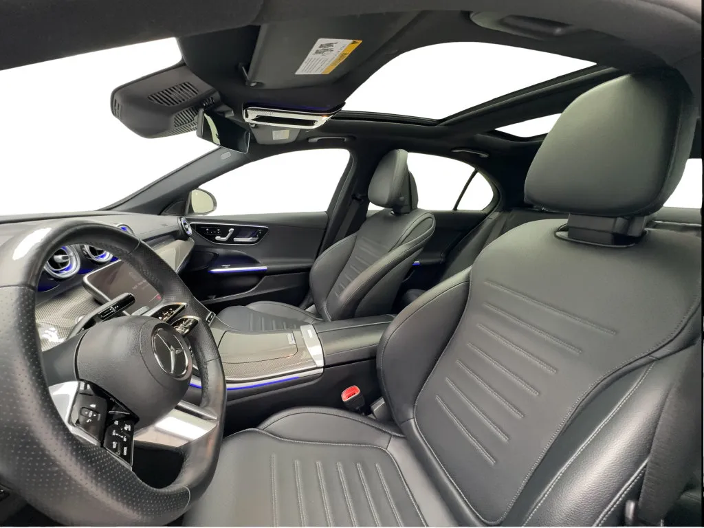 Mercedes-Benz C-Class photo 21