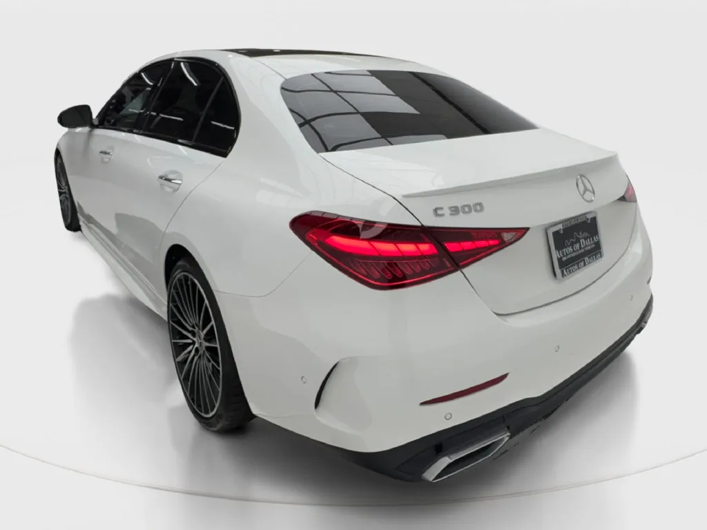 Mercedes-Benz C-Class photo 11