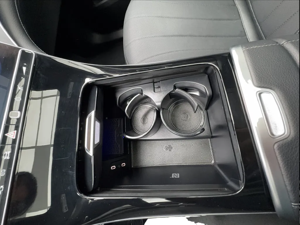 Mercedes-Benz EQE photo 46