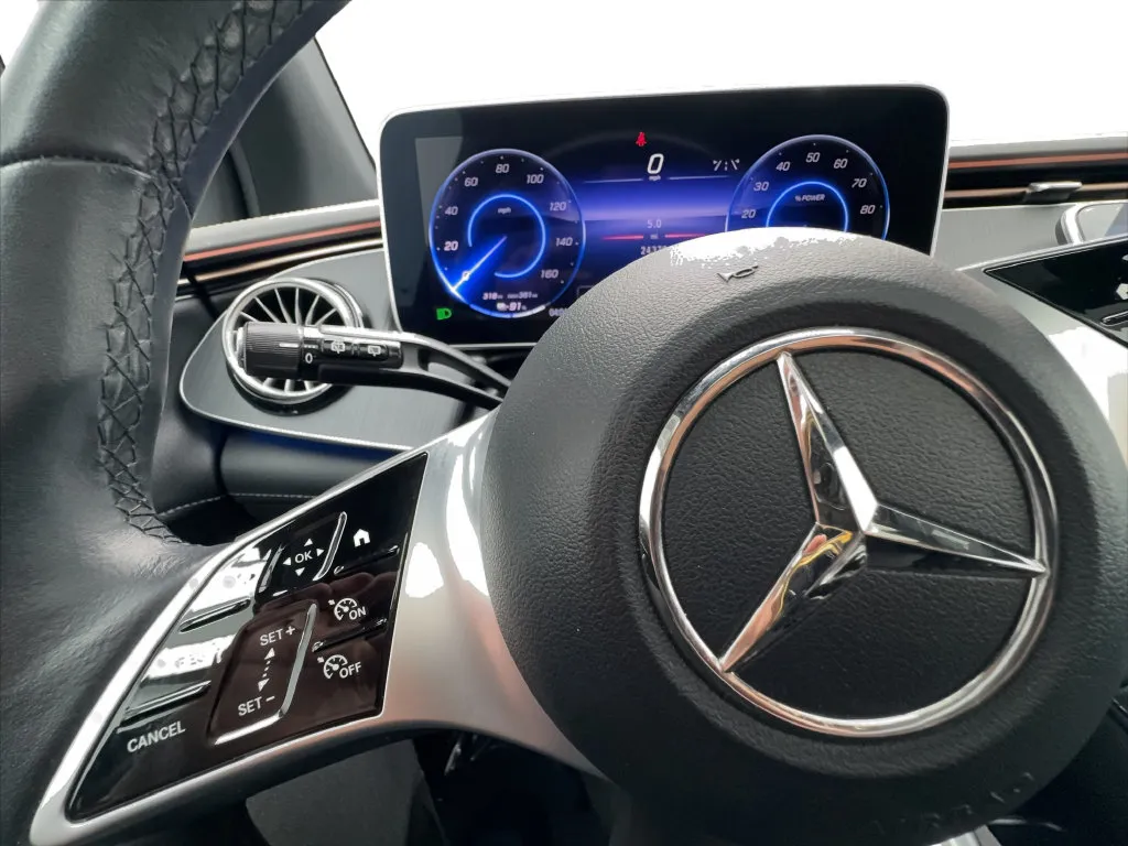 Mercedes-Benz EQE photo 44