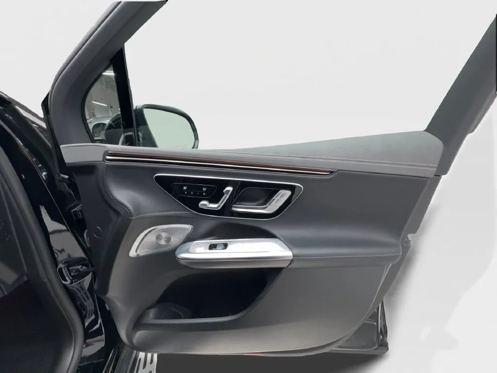 Mercedes-Benz EQE photo 33