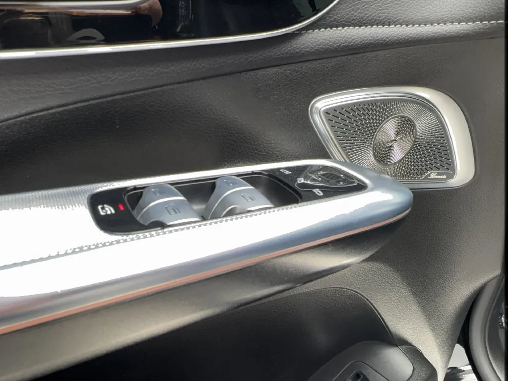 Mercedes-Benz EQE photo 22