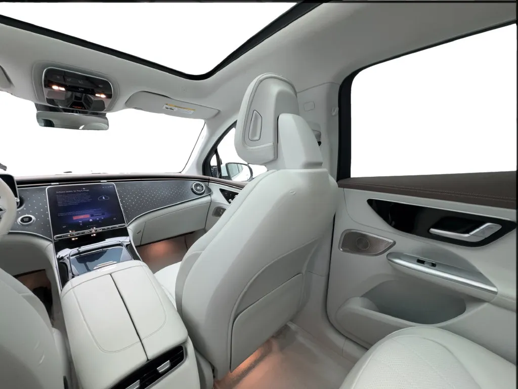 Mercedes-Benz EQE photo 37