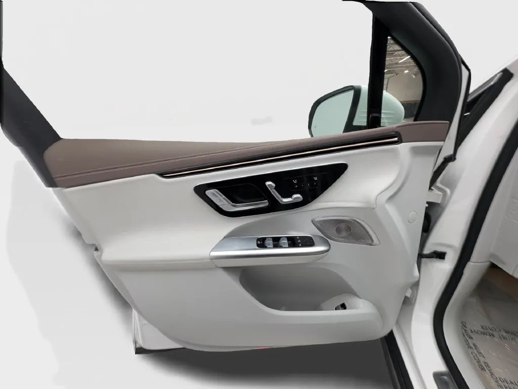 Mercedes-Benz EQE photo 21