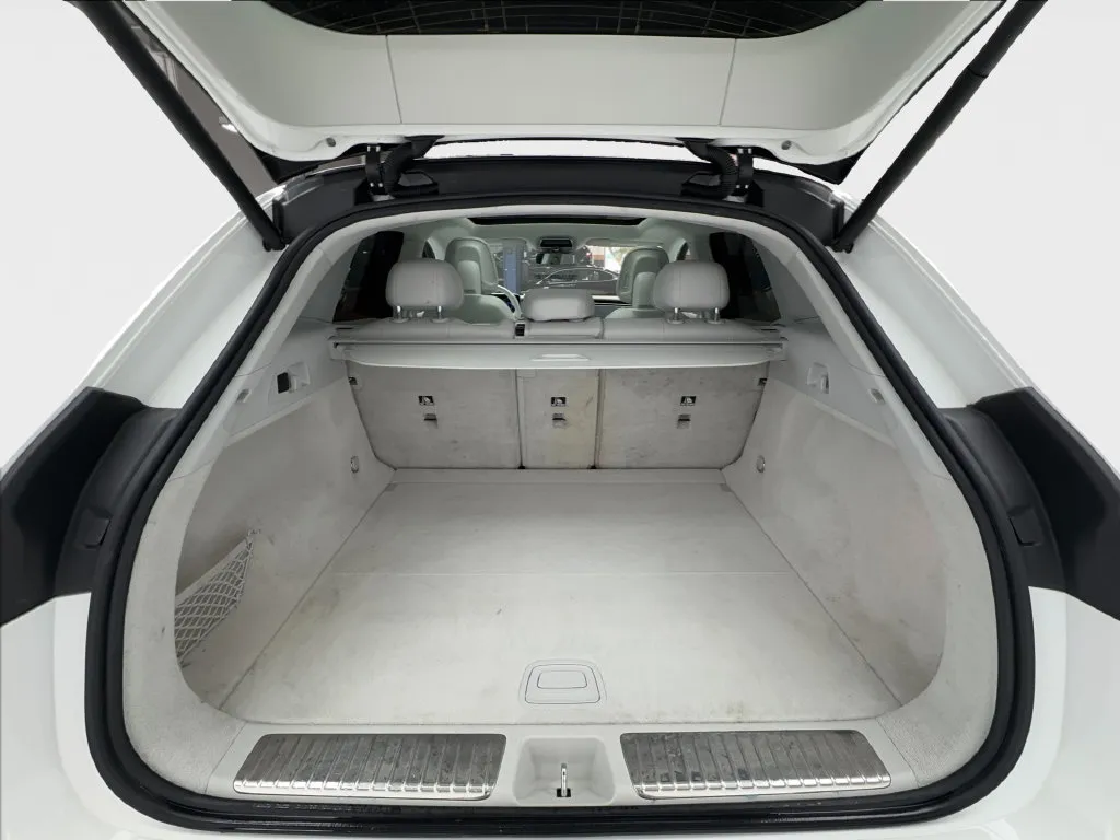 Mercedes-Benz EQE photo 18