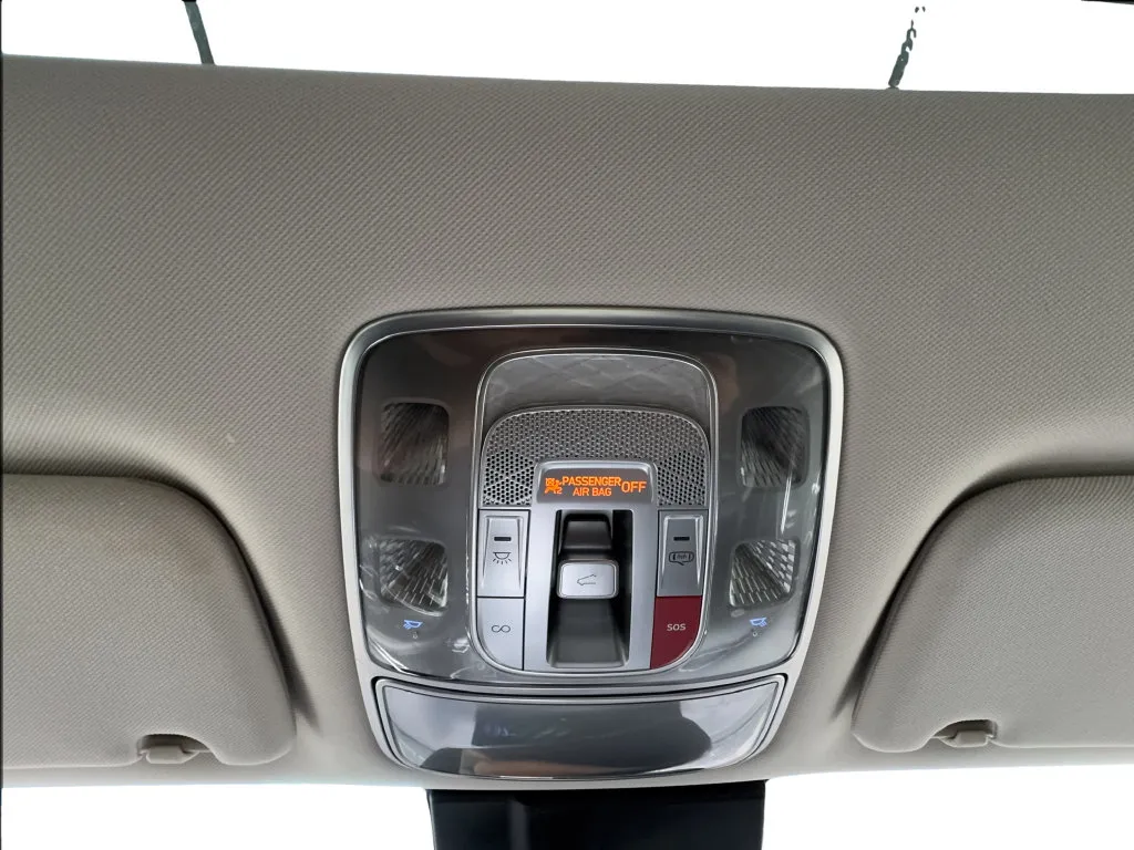 Genesis GV70 photo 49