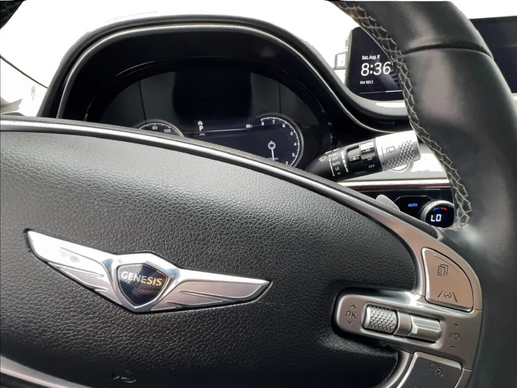 Genesis GV70 photo 43