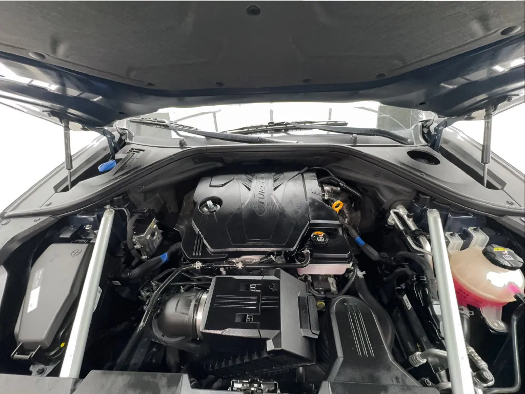 Genesis GV70 photo 19