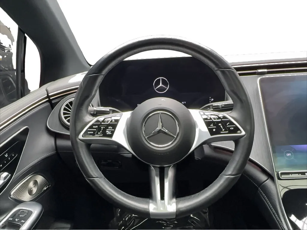 Mercedes-Benz EQE photo 36