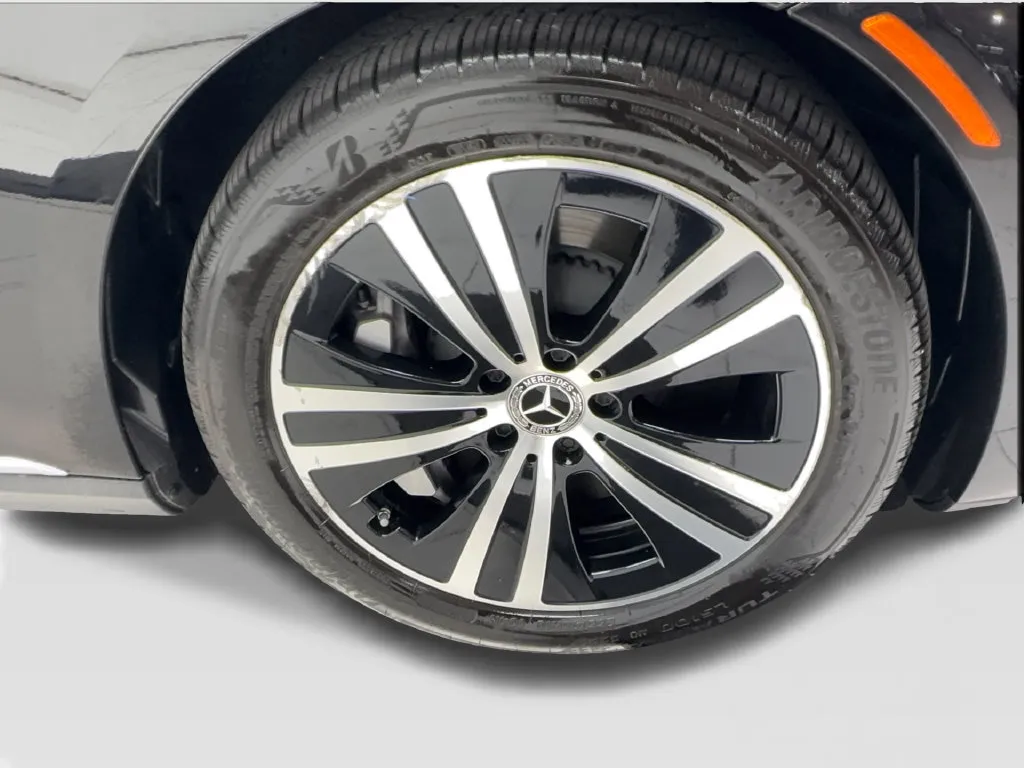 Mercedes-Benz EQE photo 16