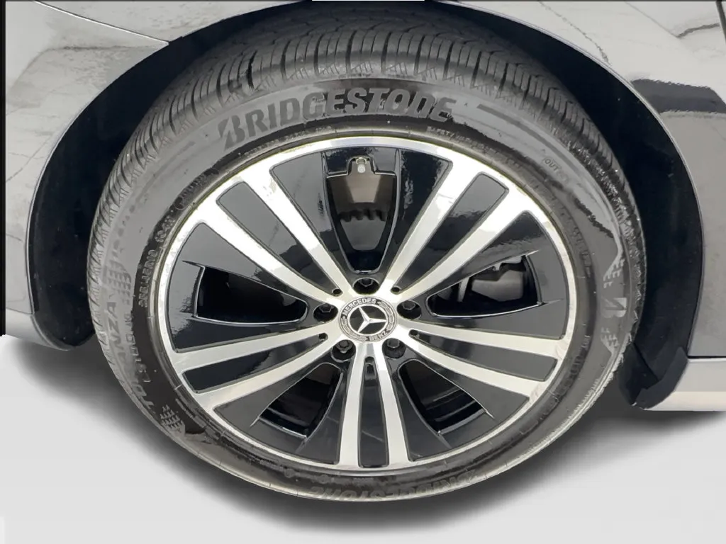 Mercedes-Benz EQE photo 18