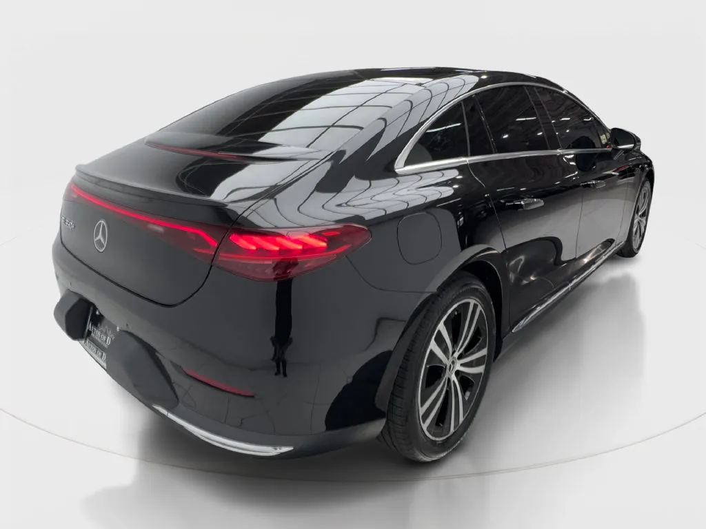 Mercedes-Benz EQE photo 8