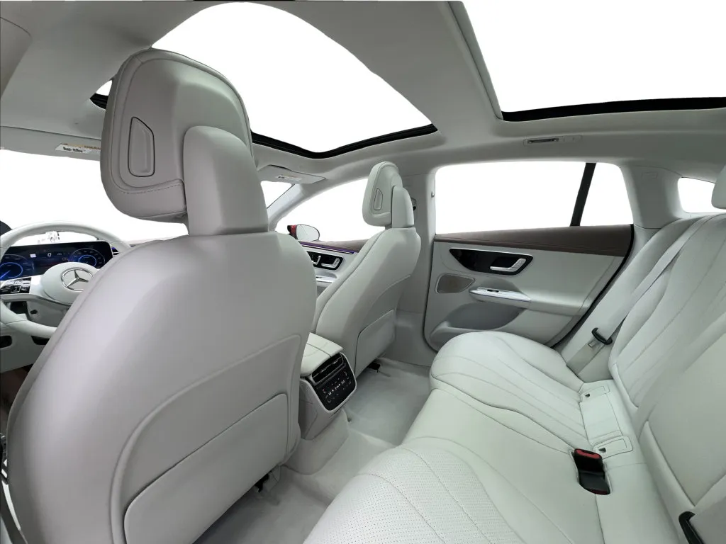 Mercedes-Benz EQE photo 25
