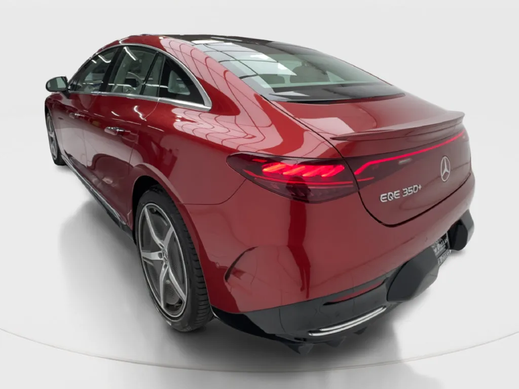 Mercedes-Benz EQE photo 11
