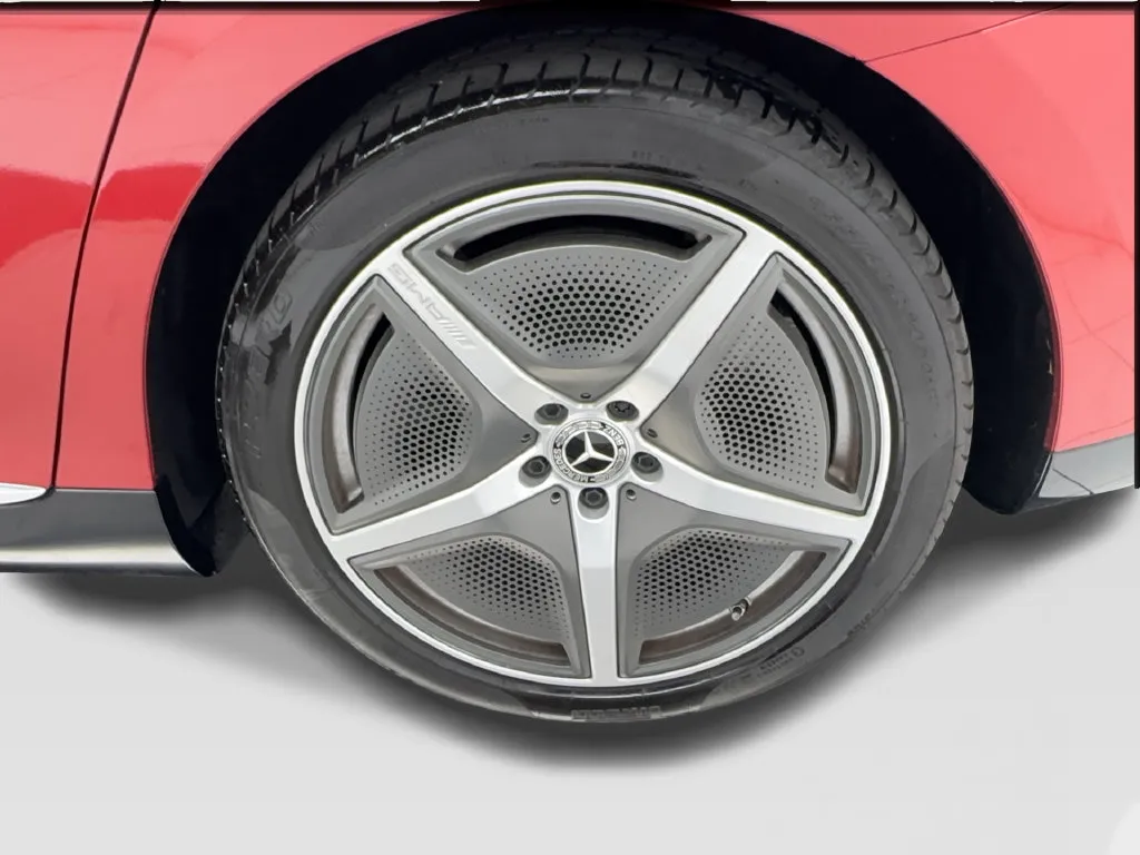 Mercedes-Benz EQE photo 14