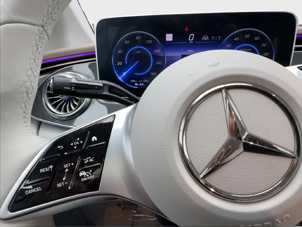 Mercedes-Benz EQE photo 43