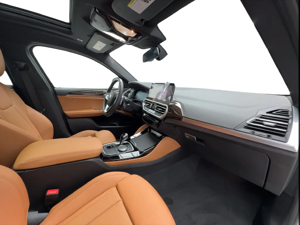 BMW X4 photo 35