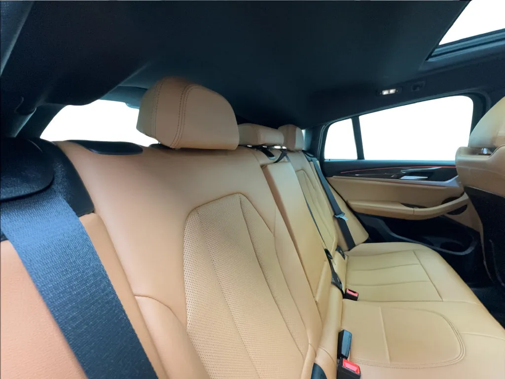 BMW X4 photo 30