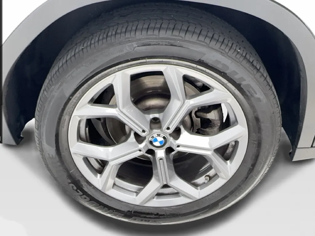BMW X4 photo 18