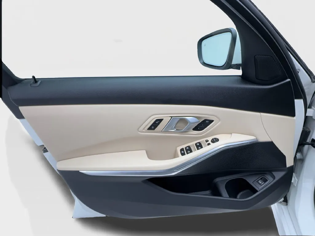 BMW 3 Series photo 25