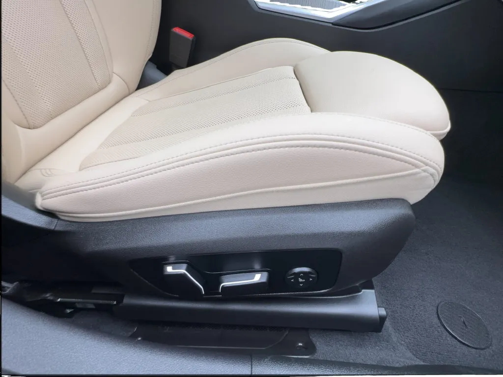 BMW 3 Series photo 34