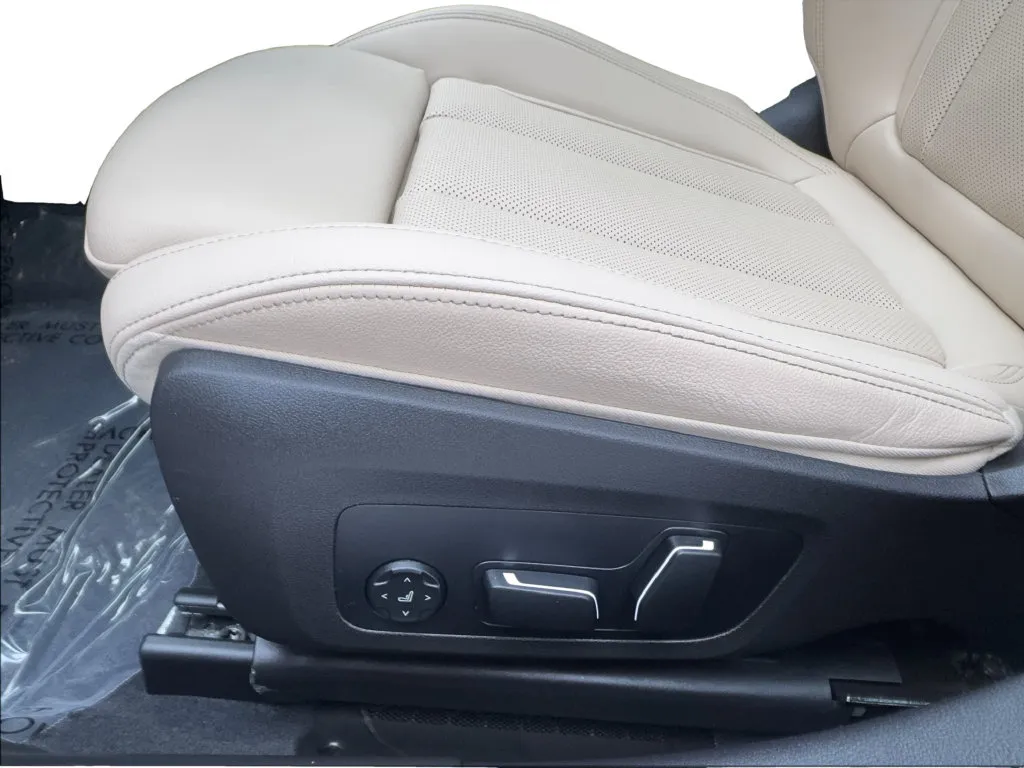BMW 3 Series photo 23