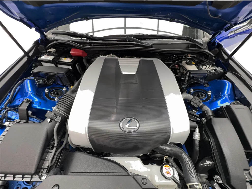 Lexus IS photo 20