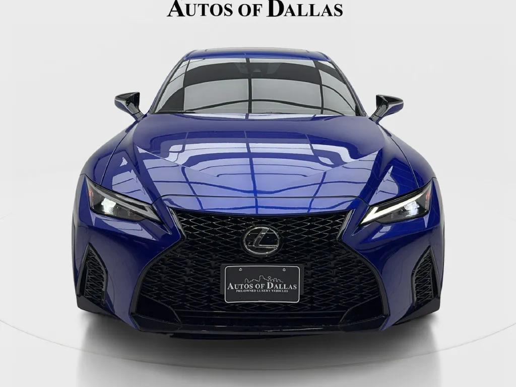 Lexus IS photo 4